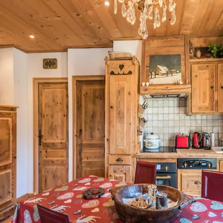 Apartment For 4 People Megeve