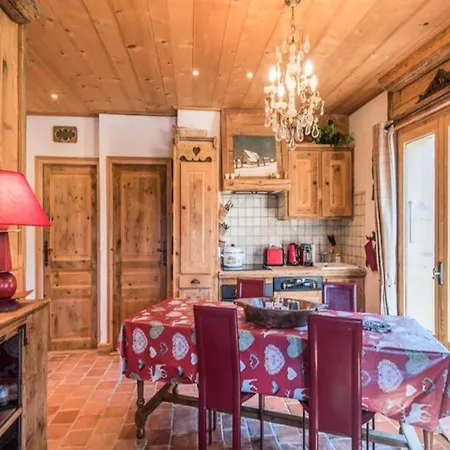 Apartment For 4 People Megeve
